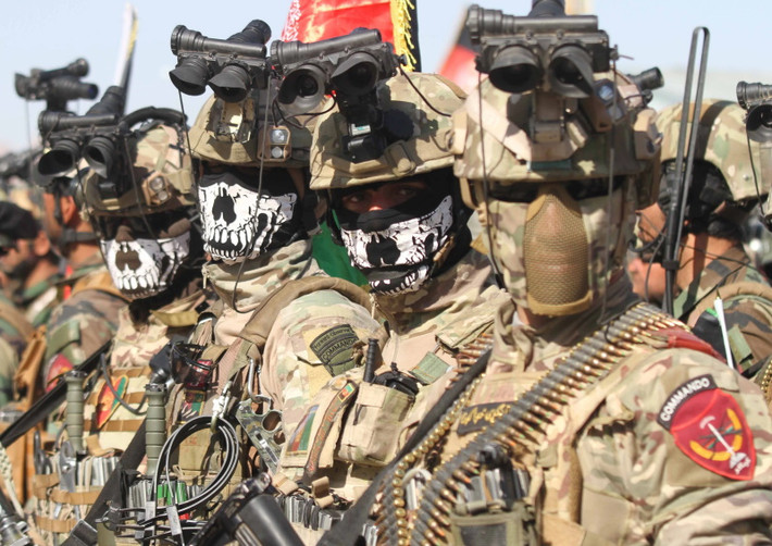 Hiện tại số này đang làm việc cho các lực lượng vũ trang dân sự của Iran, Syria và các quốc gia khác với tư cách lính đánh thuê. Theo thông tin của truyền thông Mỹ, Iran đã tuyển mộ những cựu thành viên lực lượng đặc biệt của Quân đội Quốc gia Afghanistan, hiện đang sống rải rác ở Trung Đông vào đầu tháng 11 năm ngoái.