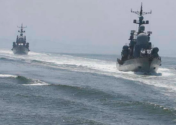 Interfax cũng dẫn lời ông Gadzhimagomedov khẳng định rằng, Nga hoàn toàn có khả năng đối phó tương xứng với hạm đội Mỹ ở Biển Đen, cũng như ở trên Biển Baltic. Nguồn ảnh: Pinterest.