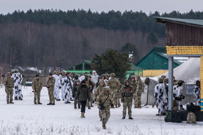 Tuy nhiên chính quyền Ukraine phản bác và cho rằng, không có người nước ngoài nào bị thương hoặc thiệt mạng trong vụ tấn công. Nhưng đánh giá từ các báo cáo và tiết lộ của phương tiện truyền thông nước ngoài, thì "Quân đoàn tình nguyện quốc tế” mà Ukraine kêu gọi, cuối cùng dường như đang trên bờ vực sụp đổ.