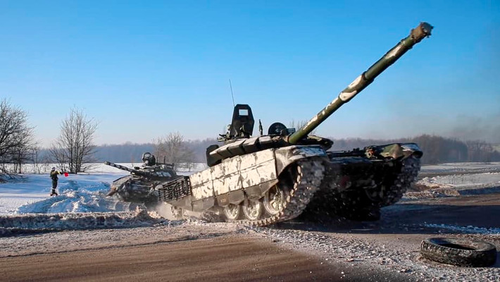 Hiện nay lực lượng dân quân ly khai Lugansk và Donetsk được trang bị các phiên bản xe tăng có khả năng bảo vệ thấp hơn nhiều, do vậy những tên lửa Javelin của Quân đội Ukraine, có thể sẽ gây thiệt hại đáng kể cho lực lượng thiết giáp của cả lực lượng dân quân và Quân đội Nga.