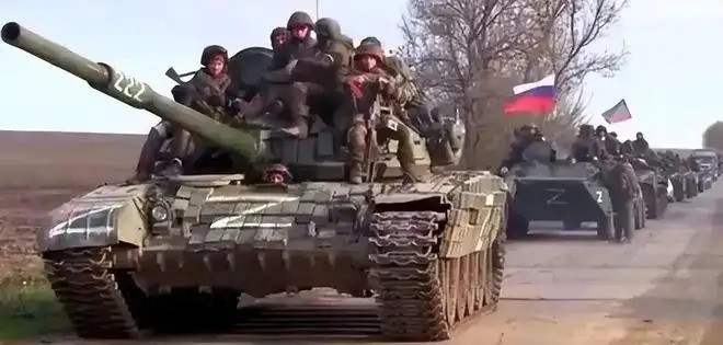 Khi đó, toàn bộ vùng Donbass có nguy cơ bị Nga tràn ngập, quân đội Ukraine có đầu tư vào bao nhiêu quân dự bị vào chiến trường này, cũng có thể sẽ bị chủ lực quân đội Nga loại khỏi vòng chiến đấu.