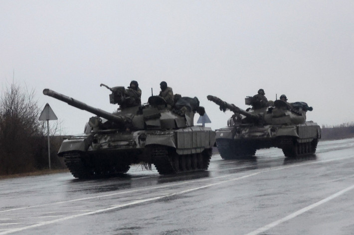 Trong cuộc xung đột Nga – Ukraine đang diễn ra, theo suy nghĩ của nhiều người, tại sao 12 tập đoàn quân quân chủ lực của Quân đội Nga, sau hơn 100 ngày chiến đấu ác liệt, vẫn không thể tiêu diệt được 23 lữ đoàn của Quân đội Ukraine? Phải chăng Quân đội Nga chỉ là “hổ giấy”?