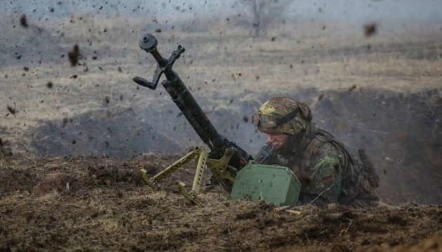 Theo thông tin mới nhất, Quân đội Ukraine đã chọc thủng được một trong những đoạn tuyến phòng thủ của DPR và tiến vào lãnh thổ do DPR kiểm soát trong vài km, chỉ vài giờ trước khi phía Nga phản công.