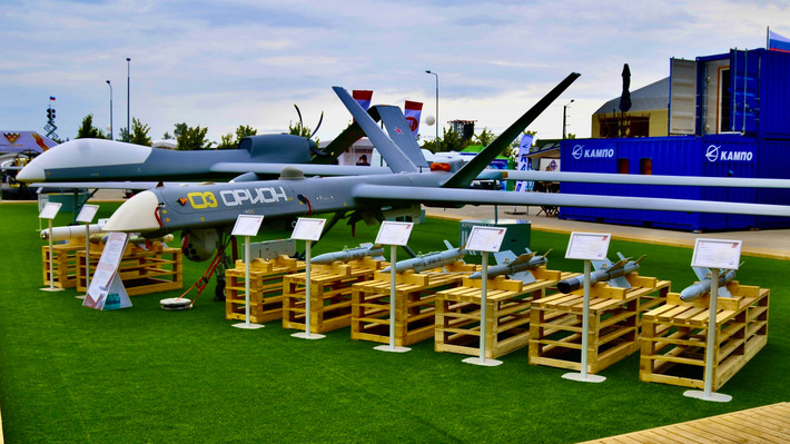 Trước đây, do việc Nga thiếu những loại vũ khí hàng không nhỏ, có độ chính xác cao trang bị cho UAV; và chính việc thiếu các loại vũ khí hàng không có tính sát thương nhỏ, cũng là nguyên nhân chính, khiến UAV tấn công của Nga, không được sử dụng phổ biến.