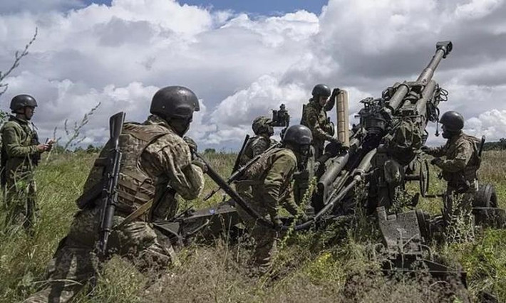 Tuy nhiên bất chấp những thiệt hại, Quân đội Ukraine vẫn quyết tâm rất cao, khi quyết giành quyền kiểm soát khu vực Kherson ít nhất là ở hữu ngạn sông Dnepr, trước khi mùa đông đến; trong khi đó quân Nga cũng thể hiện quyết tâm phòng ngự kiên cường.