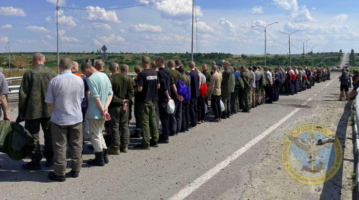Đôi khi ICRC không thể tổ chức một chuyến thăm đến từng người trong số họ (tù binh Ukraine). Vấn đề không nằm ở số lượng các chuyến thăm, mà là chất lượng và kết quả của các chuyến thăm này”, ông Gatilov nói.