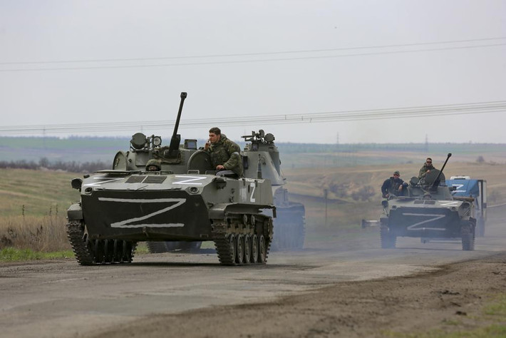 Theo Bộ Quốc phòng Nga, Quân đội Nga, Chechnya và dân quân Donbass thân Nga, đã cùng nhau tấn công, xé nát thành công tuyến phòng thủ kiên cố của Quân đội Ukraine tại Donbass, đánh chiếm toàn bộ Popasnaya, một thị trấn chiến lược quan trọng.