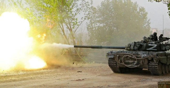 Việc Quân đội Nga tăng tốc tấn công, khiến Tổng thống Ukraine Zelensky “rất lo lắng”. Một mặt, ông "sẽ không từ chối" vũ khí phương Tây, mặt khác, ông cũng kêu gọi các nước cung cấp thêm vũ khí tầm xa mà Kiev rất cần lúc này.