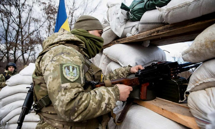 Tại chiến trường Ukraine trong thời gian qua, điều khó khăn nhất đối với quân đội Nga, đó là việc quân đội Ukraine dựa vào các trận địa phòng ngự, được xây dựng kiên cố từ 8 năm qua và các khu đô thị để tiêu hao lực lượng quân Nga và hầu như phía Ukraine, không bao giờ xuất quân cho những trận đánh quyết định.