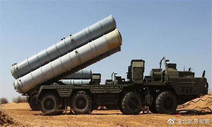 Theo thông tin từ trang web "Military Observer", hai máy bay chiến đấu của Không quân Ukraine đã bị hệ thống tên lửa phòng không S-300V4 của Nga, triển khai ở biên giới bắn rơi cách đây hai ngày, khi chúng trở về sân bay của mình, sau khi thực hiện các cuộc trinh sát và không kích vào thành phố Belgorod, nằm ở biên giới Nga-Ukraine.