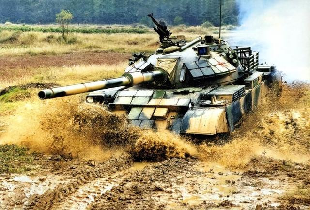 Trước đó, Thủ tướng Slovenia Golob và Thủ tướng Đức Scholz đã đạt được thỏa thuận về việc Slovenia cung cấp 28 xe tăng M-55S (một phiên bản nâng cấp của xe tăng T-54/55 từ thời Liên Xô) cho Ukraine, trong một gói hỗ trợ quân sự của Slovenia cho Ukraine.