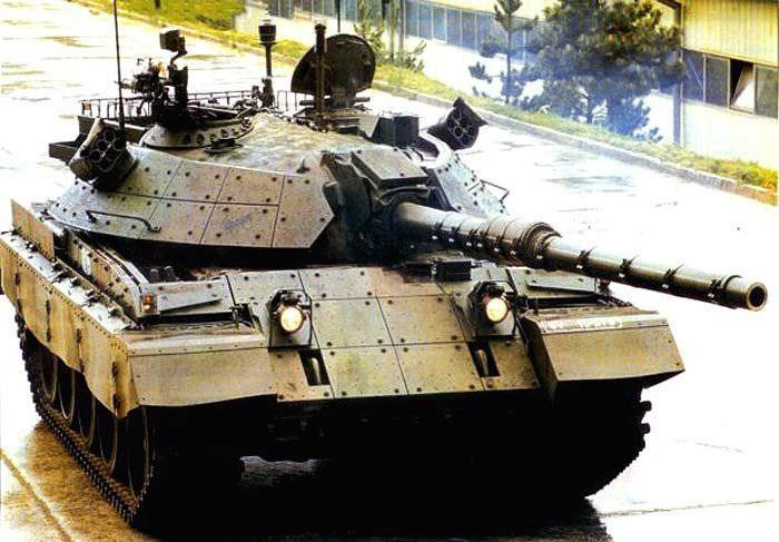 Hệ thống điều khiển hỏa lực cũng xe tăng M-55 đã được nâng cấp lớn, hệ thống ổn định nòng pháo hai mặt phẳng, máy tính đạn đạo kỹ thuật số, máy đo xa laser, kính nhìn đêm trong điều kiện ánh sáng mờ được lắp đặt; giúp pháo thủ có thể bắn khi xe đang hành tiến và độ chính xác được nâng cao rất nhiều.