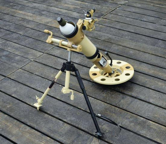 Cối 2B25 Seagull ra mắt vào năm 2011, đã được sản xuất hàng loạt và trang bị trong một số đơn vị của quân đội Nga; vừa qua súng cối Seagull đã được đưa vào sử dụng trên chiến trường Ukraine, và đây chính là cách thử nghiệm tốt nhất khả năng tác chiến thực tế của nó.