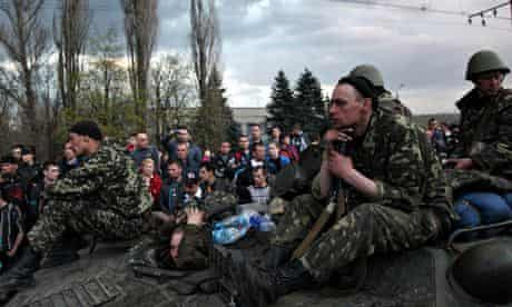 Các cuộc giao tranh trên lãnh thổ các khu vực Donetsk và Luhansk do Kiev kiểm soát vẫn tiếp diễn, tại một số nơi Quân đội Ukraine đang chống trả quyết liệt và tiếp tục thực hiện các cuộc tấn công bằng pháo vào lãnh thổ của DPR và LPR.