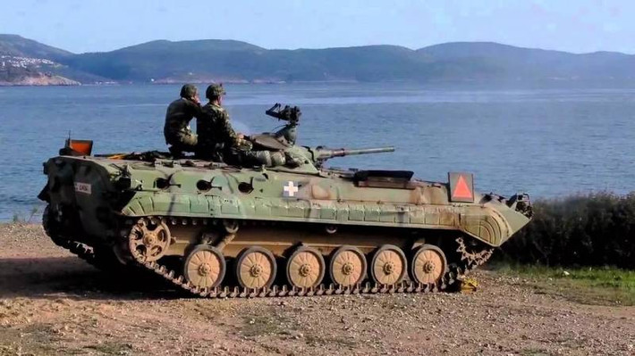 Trong khi đó, số xe chiến đấu bộ binh BMP-1 mà Hy Lạp hứa chuyển giao cho Ukraine là 200 chiếc, nhưng trên thực tế, Kiev sẽ nhận được không quá 30 chiếc. Điều này đã được Thủ tướng Hy Lạp Kyriakos Mitsotakis công bố ngày hôm qua.