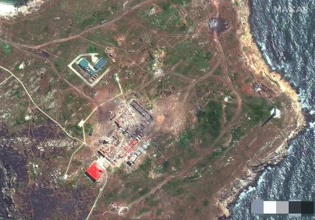 Bộ Quốc phòng Nga tiết lộ, thực chất chỉ huy tham gia trận đánh chiếm Đảo Rắn thực chất là một sĩ quan NATO chỉ huy trực tiếp; như vậy đây cũng là vụ va chạm lớn nhất, giữa Quân đội Nga và NATO tại chiến trường Ukraine.