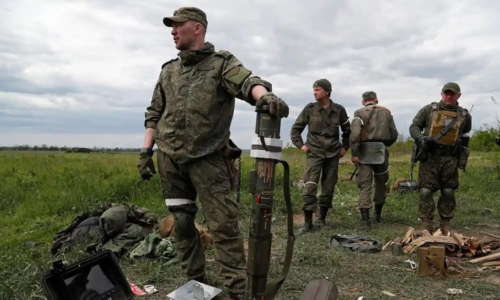 Vào cuối tháng trước, Bộ trưởng Quốc phòng Nga Shoigu đã báo cáo với Tổng thống Putin rằng, mục tiêu huy động 300.000 quân của đợt động viên cục bộ đầu tiên đã hoàn thành, trong đó 218.000 tân binh để huấn luyện trong nước và 82.000 người còn lại được đưa đến chiến trường Ukraine.