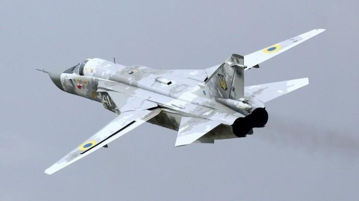 Thông tin về vụ chiến đấu MiG-29 của Ukraine bị bắn hạ chưa kịp lắng xuống, thì thông tin một chiếc tiêm kích bom Su-24M của Không quân Ukraine, đã bị chiếc máy bay đánh chặn mạnh nhất của Không quân Nga là MiG-31, dùng tên lửa không đối không tầm xa R-37M bắn hạ, lại xuất hiện.