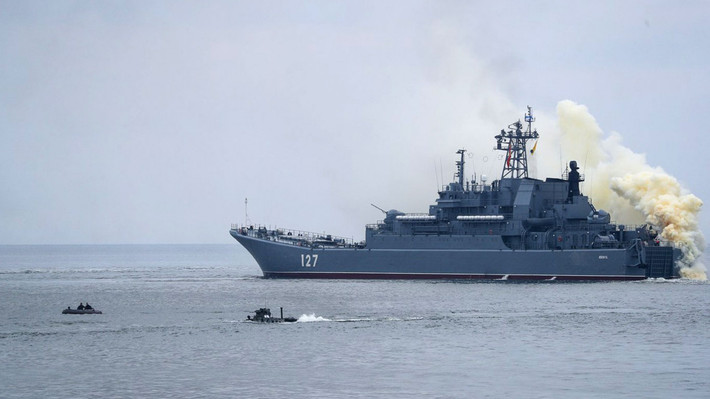Hiện các loại tàu chiến của Hạm đội Biển Đen đã rời các căn cứ Sevastopol và Novorossiysk và lên đường đến các khu vực được chỉ định. Tham gia cuộc tập trận có các khinh hạm, tàu tuần tra, tàu tên lửa nhỏ, tàu đổ bộ, tàu chống ngầm nhỏ và tàu quét mìn.