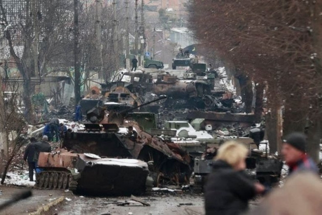 Còn qua 7 ngày tiến hành chiến dịch quân sự của Nga ở Ukraine, thiệt hại của Quân đội Nga lên tới 498 người chết và 1.597 người bị thương. Người phát ngôn của Bộ Quốc phòng Nga cho biết, những thông tin do phương Tây công bố về những tổn thất của Quân đội Nga là không đáng tin cậy.