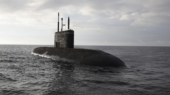 Còn tàu ngầm Novorossiysk của Nga, đã mất dấu trước các phương tiện săn ngầm của NATO trong ít nhất 10 ngày qua. Hiện tại, vị trí thực sự của tàu ngầm Nga vẫn chưa được xác định; nhưng theo hình ảnh vệ tinh mới nhất, không có tàu ngầm nào của Nga xuất hiện tại căn cứ Hải quân Nga ở Syria.