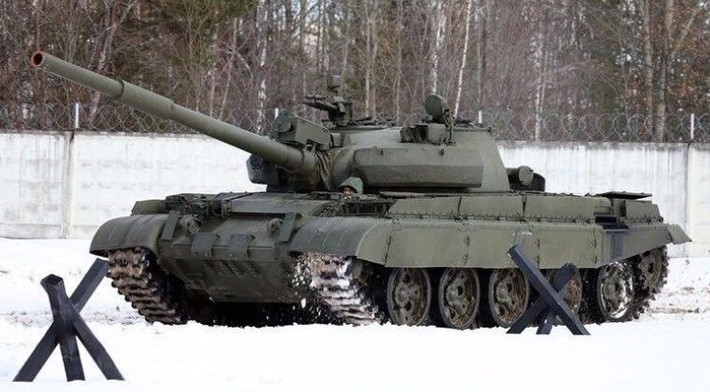 Đánh giá về khả năng kỹ chiến thuật của xe tăng T-62 và những ưu điểm của nó so với xe tăng chủ lực T-72, cũng như lý do tại sao trước đó Nga đã đưa xe tăng ra khỏi lực lượng dự bị vào năm 2016, làm cơ sở khoa học để đánh giá khách quan, tại sao Nga lại đưa xe tăng T-62 tới chiến trường Ukraine, thay vì những loại xe tăng mới hơn.