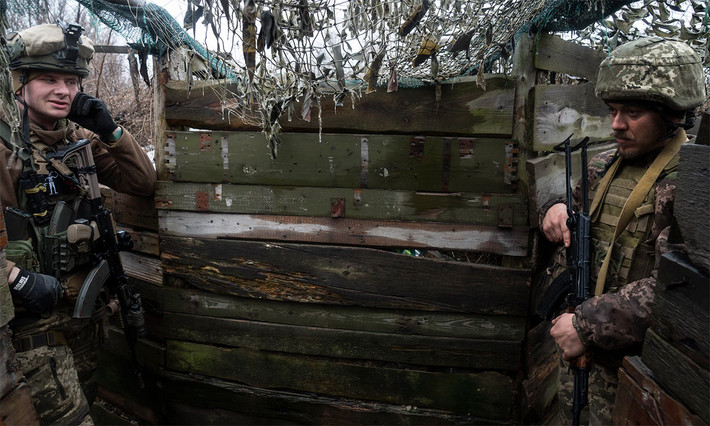 Những lực lượng phòng thủ của Ukraine tại Donbass, được bố trí thành các cụm điểm tựa phòng ngự tương đối kiên cố, có nhiều vật cản chống cơ giới; binh lính và chỉ huy ở đây, đã được thử thách liên tục qua 8 năm xung đột.