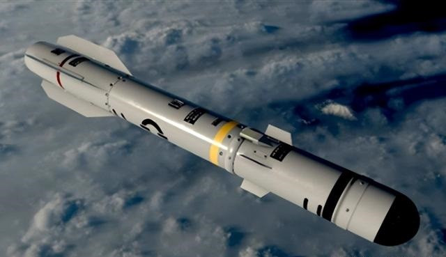 Quân đội Ukraine tuyên bố rằng, với việc sở hữu hệ thống tên lửa chống tăng Brimstone-2 có tầm bắn xa hơn và mối đe dọa đối với các mục tiêu bọc thép trên mặt đất và các sở chỉ huy tiền phương của Nga sẽ “tăng lên nhiều lần”.
