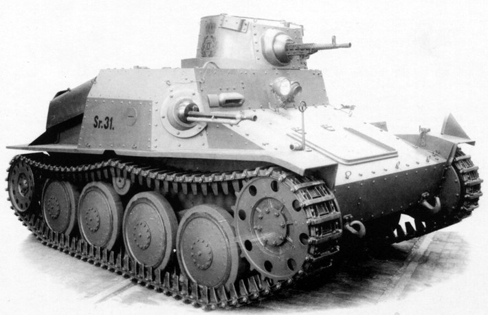 Xe tăng hạng nhẹ R-1 là phiên bản xuất khẩu cho thị trường Romania của xe tăng AH-IV Tiệp Khắc. Trong giai đoạn từ 1936 tới 1939, đã có 36 chiếc R-1 được sản xuất; trong đó 35 chiếc được sản xuất tại ČKD, Tiệp Khắc, còn 1 chiếc cuối cùng được sản xuất tại Malaxa, Romania.