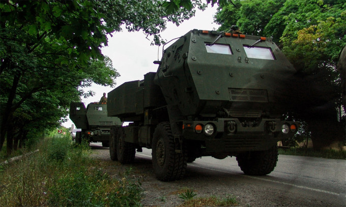 Tuy nhiên các các chuyên gia bày tỏ sự nghi ngờ rằng, việc Nga tuyên bố phá hủy các bệ phóng HIMARS, nhưng chưa có bằng chứng xác thực rõ nét. Do chất lượng video thấp, nên cũng không thể xác nhận trực quan rằng hệ thống HIMARS bị phá hủy.