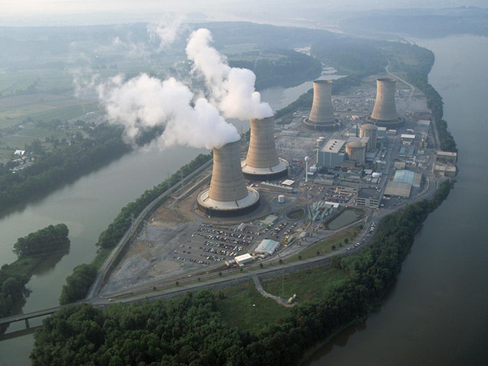 Lý do rất đơn giản, Mỹ hiện không sản xuất và chế biến nguyên liệu hạt nhân uranium, và một nửa sản phẩm uranium của các nhà máy điện hạt nhân của Mỹ được nhập khẩu từ Nga.