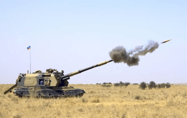 Quân đội Ukraine cũng cho thấy toàn bộ quá trình tiêu diệt pháo tự hành 152mm của Nga. Lực lượng pháo tự hành cỡ lớn của quân đội Nga hiện đang là mối đe dọa rất lớn đối với quân đội Ukraine.