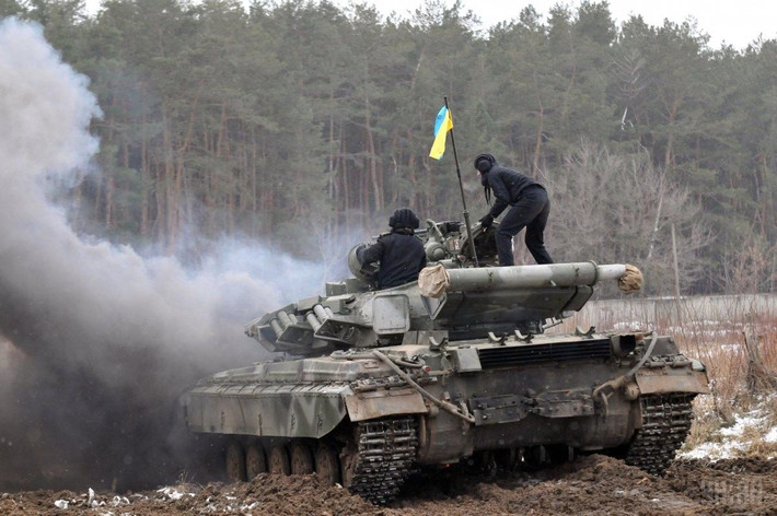 Ukraine hy vọng, với việc NATO giúp đóng cửa bầu trời, Quân đội Ukraine sẽ có thể kìm hãm cuộc tấn công trên bộ, và lực lượng dự bị và phòng thủ lãnh thổ, sẽ kìm chân được Quân đội Nga trong một cuộc chiến du kích.