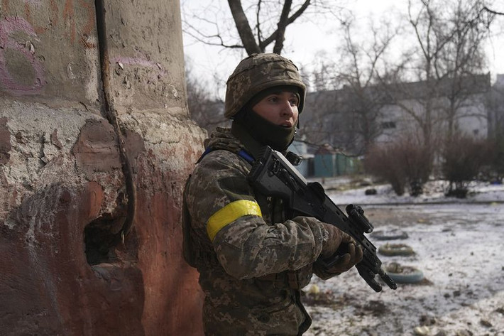 Có thể thấy, sức kháng cự của quân đội Ukraine đã vượt ngoài dự tính của Nga, khiến cho các mục tiêu chiến lược mà Moscow đề ra, khó có thể thành hiện thực trong một sớm, một chiều.