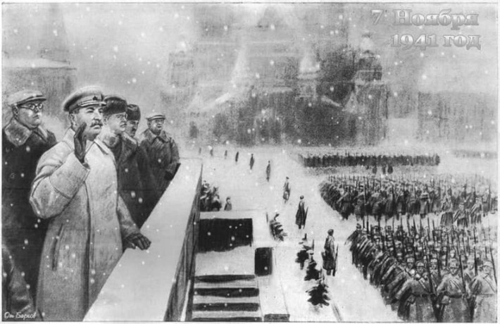 Theo sử liệu, để kỷ niệm chiến thắng phát xít Đức, vào ngày 24/6/1945, Liên Xô lần đầu tiên tổ chức duyệt binh kỷ niệm chiến thắng của Chiến tranh Vệ quốc vĩ đại trên Quảng trường Đỏ.