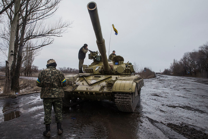 Lớp giáp của xe tăng T-64 Ukraine vẫn kém hơn so với lớp giáp cơ bản của các loại xe tăng của Nga như T-80U. Phiên bản T-64BV tạo thành phần lớn các đơn vị xe tăng Ukraine với ước tính khoảng 630-650 chiếc trong biên chế, tuy nhiên khả năng chiến đấu của xe tăng được coi là đã lỗi thời trên chiến trường hiện đại.