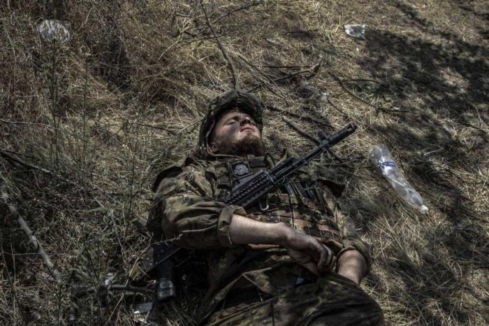 Quân đội Ukraine đã chuẩn bị kỹ càng và tổ chức phòng ngự kiên cường. Nhiệm vụ của quân Nga không chỉ chiếm Bakhmut, mà là tiêu diệt quân đội Ukraine và giảm tiềm năng chiến đấu của họ. Điều này có tác động cực kỳ tích cực đến các khu vực khác; đó là lý do tại sao chiến dịch này được mệnh danh là “cối xay thịt Bakhmut”; hết lời dẫn.