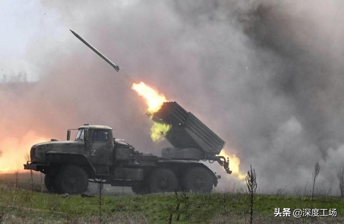 Chuyên gia Shreykin cho biết, sau khi lực lượng trinh sát phát hiện công sự và lực lượng Ukraine, Quân đội Nga cùng các lực lượng vũ trang Donetsk và Luhansk tiến hành nã pháo; sau đó các đơn vị bộ binh tiến lên tiêu diệt các ổ đề kháng của đối phương và chiếm giữ vị trí.