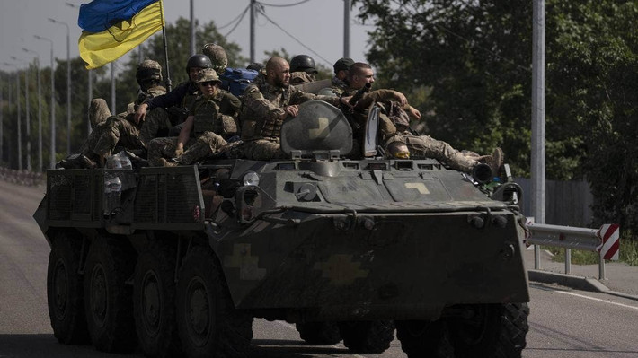 Lúc này Quân đội Ukraine sẽ trở thành một lực lượng thiết giáp hạng nhẹ chỉ gồm xe Humvee, xe bán tải và xe bọc thép; hoàn toàn mất khả năng tác chiến trong các cuộc tấn công quy mô lớn và tấn công địch phòng ngự trong công sự kiên cố.
