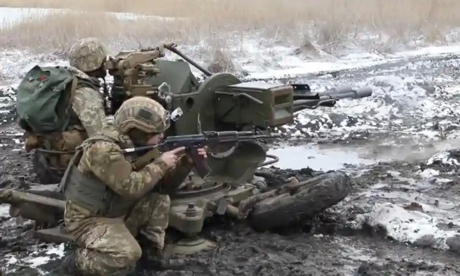 Mặc dù Quân đội Ukraine, số người thiệt mạng lên tới hàng nghìn người, nhưng dường như các tiểu đoàn quốc gia và nhiều đơn vị thuộc Lực lượng vũ trang Ukraine vẫn đang tiếp tục cố bám trụ trận địa.