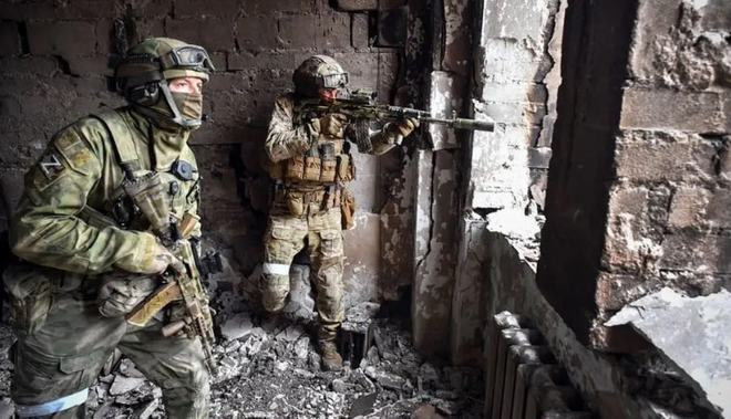 Còn theo thông tin của hãng tin Anh Reuters, các cuộc tấn công của Quân đội Ukraine được lên kế hoạch vào cuối tháng 10 tại khu vực Kirovo và Pravdino ở vùng giáp ranh giữa khu vực Kherson và Nikolaev, đã bị ngăn cản bởi các hành động phản công của Quân đội Nga.