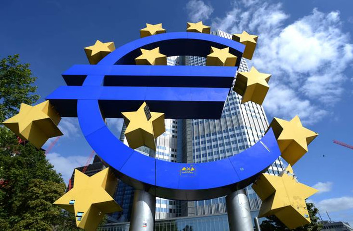 Thứ ba, Nga không phản đối việc Ukraine gia nhập EU. Nga sẽ không đồng ý việc Ukraine gia nhập NATO; nhưng đối với việc Ukraine gia nhập Liên minh châu Âu trong tương lai, Trưởng đoàn đàm phán Nga Mezinsky nói rằng, Nga không phản đối.