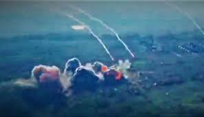 Quân đội Nga đã điều máy bay tấn công ném bom các vị trí của Ukraine và sử dụng UAV để chụp ảnh các vị trí ném bom để đánh giá kết quả. Một trong những máy bay tấn công là Su-34, đã thả những quả bom không điều khiển làm chậm bằng dù và không gây nhiều thiệt hại cho Quân đội Ukraine.
