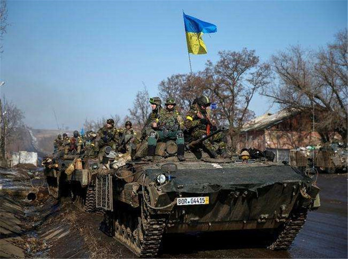 Theo truyền thông Ukraine, chiến dịch phản công này, được Kiev mô tả là một "cuộc phản công lớn", chủ yếu gồm lực lượng của Lữ đoàn bộ binh cơ giới 35, Lữ đoàn cơ giới 63 và Lữ đoàn cơ giới hóa 28 thực hiện.