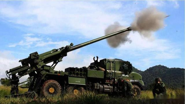 Về việc khẩu pháo tự hành bánh hơi Caesar của Pháp viện trợ cho Ukraine có phải là phiên bản thiếu hay không, hiện thông tin vẫn chưa được tiết lộ. Theo thông tin công khai, hiệu suất của loại pháo bánh hơi này của Pháp hiện đứng đầu thế giới.
