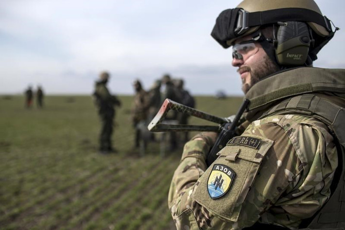 Như vậy thành phố Mariupol đã hoàn toàn bị bao vây và theo các thông tin có được, Quân đội Ukraine và các phần tử cực đoan sẽ hoàn toàn bị đè bẹp. Nếu lực lượng chiến đấu trong thành phố tự nguyện đầu hàng, điều đó sẽ loại bỏ mọi tổn thất.