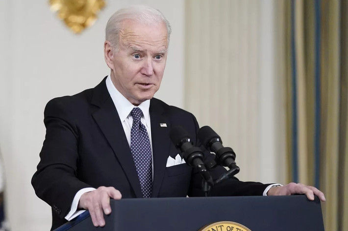 Đáng chú ý là một ngày trước đó, Tổng thống Mỹ Joe Biden nghi ngờ “sự cần thiết” phải cung cấp "vũ khí tầm xa" cho Ukraine và nhận ra rằng, việc Kiev có thể sử dụng những vũ khí tầm xa của Mỹ, tấn công vào lãnh thổ Nga, có thể dẫn đến leo thang xung đột, ảnh hưởng trực tiếp đến các nước NATO trong Châu Âu.