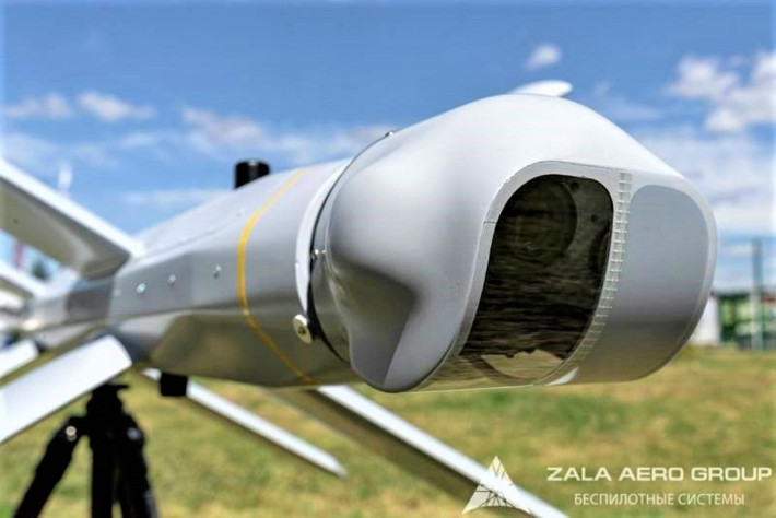 So với loại vũ khí cùng loại UAV tự sát Switchblade 300 mà Mỹ đã cung cấp cho Ukraine, thì chúng có tính năng tương đương. Sở dĩ Bộ Quốc phòng Nga gần đây tăng cường quảng bá UAV Lancet, cũng là một cách cho thế giới thấy rằng, quân đội Nga không thiếu các loại vũ khí hiện đại ngang ngửa với Mỹ.