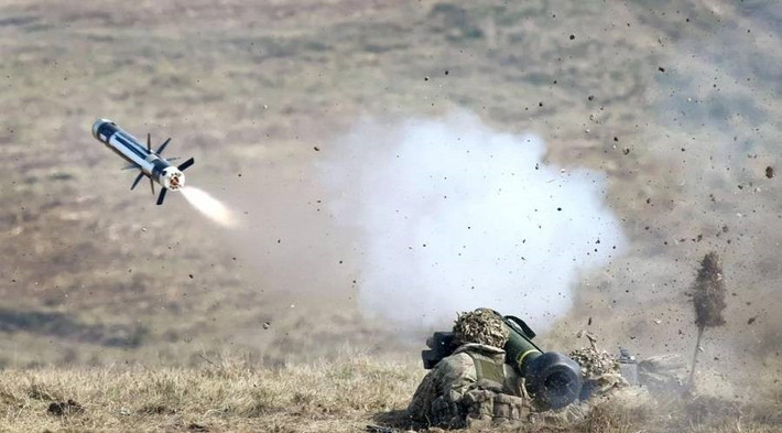 Do đó, tại các chiến trường, hiện quân đội Ukraine đang đối mặt với tình trạng thiếu vũ khí và đây là một thực tế không thể chối cãi. Điều này cũng lý giải tình trạng lúng túng và khó khăn của Quân đội Ukraine trong những thất bại liên tiếp gần đây.