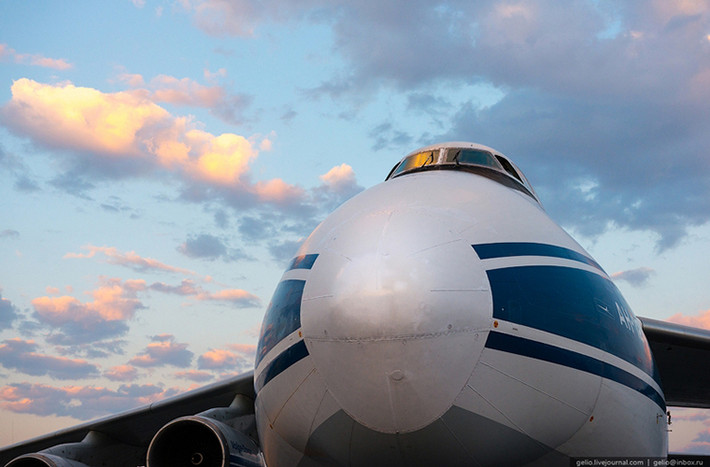 Sau khi quá trình bốc dỡ hoàn tất chiếc An-124 đã sẵn sàng cất cánh.